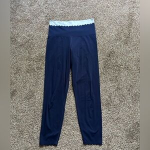 Scalloped Aerie Leggings